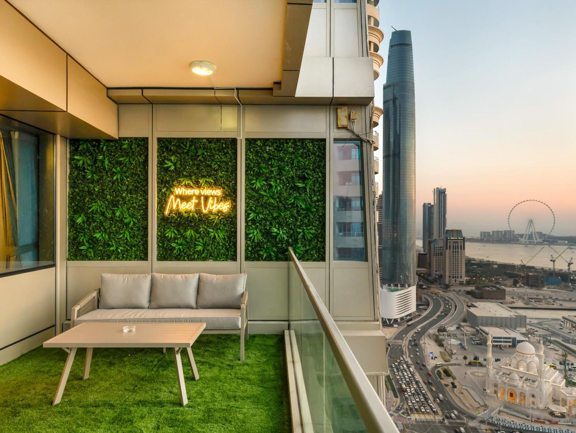 Apartment Sensational Direct Sea, Ain View And Palm Jumeirah In Marina Dubai