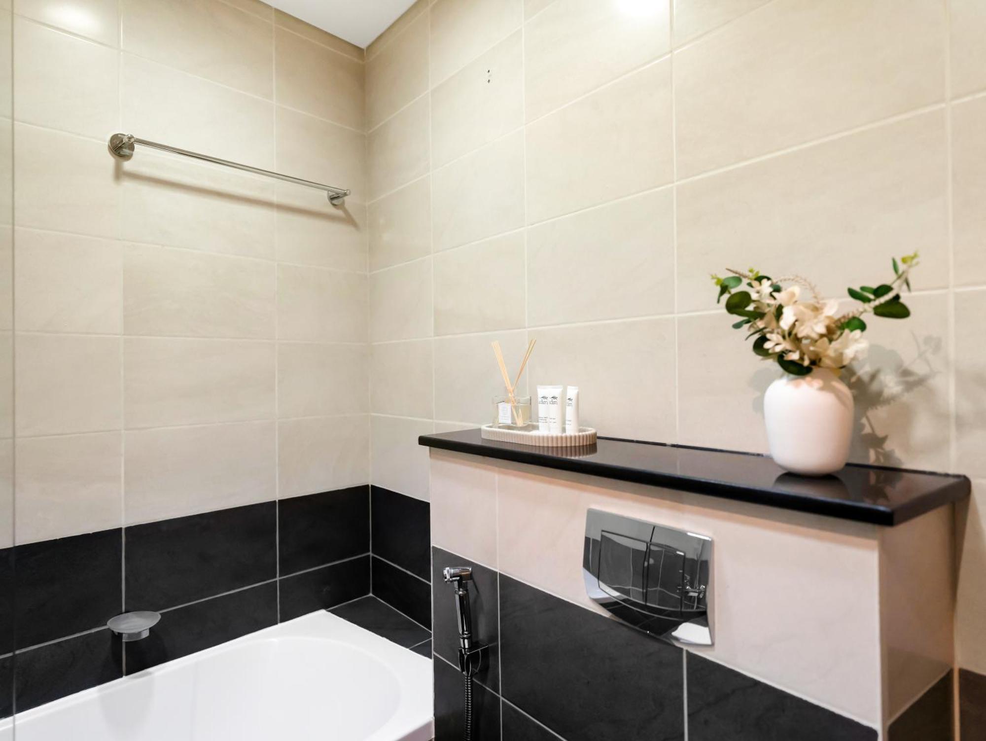 Sensational Direct Sea, Ain View And Palm Jumeirah In Marina Dubai