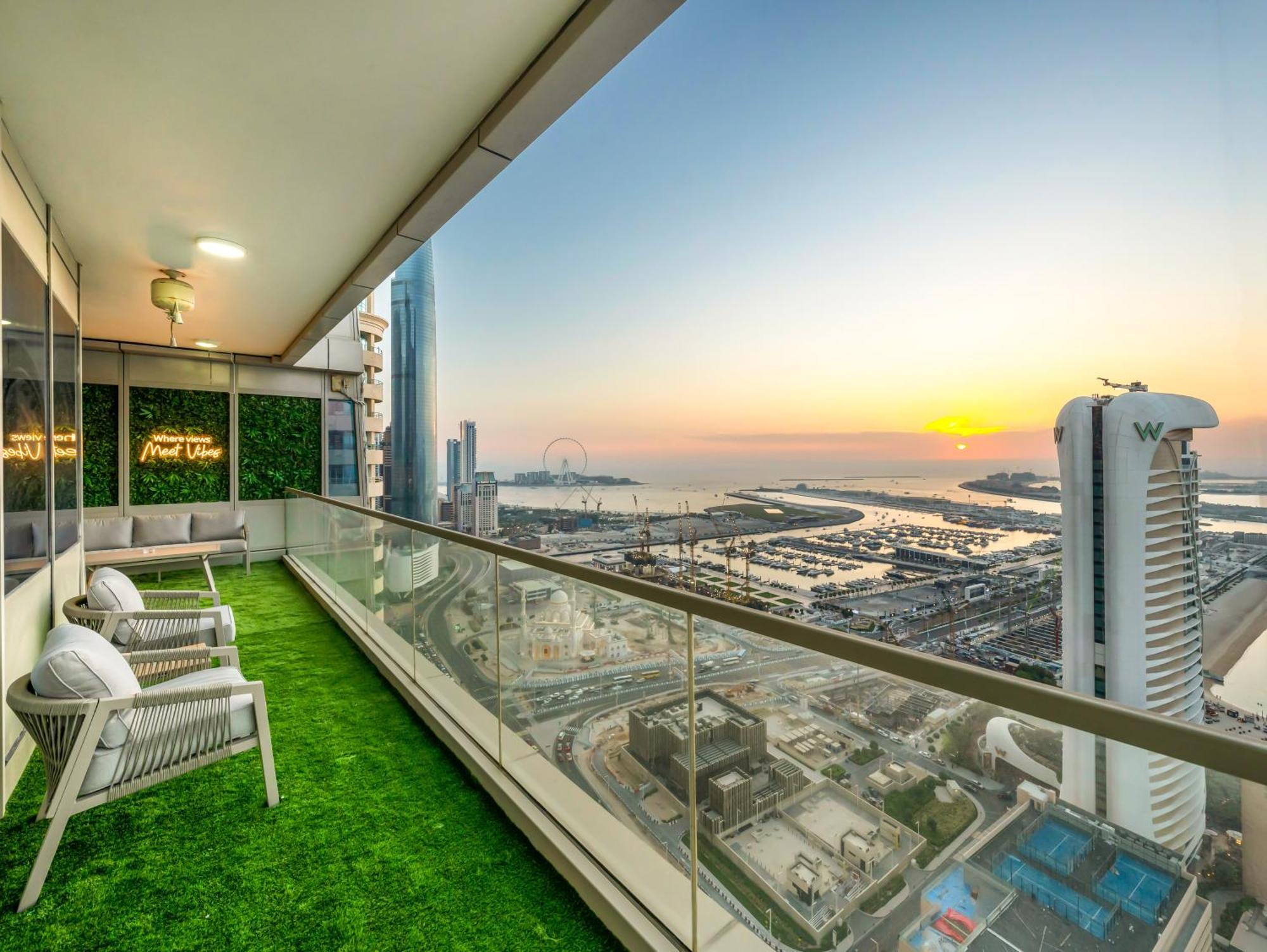 Sensational Direct Sea, Ain View And Palm Jumeirah In Marina Apartment Dubai