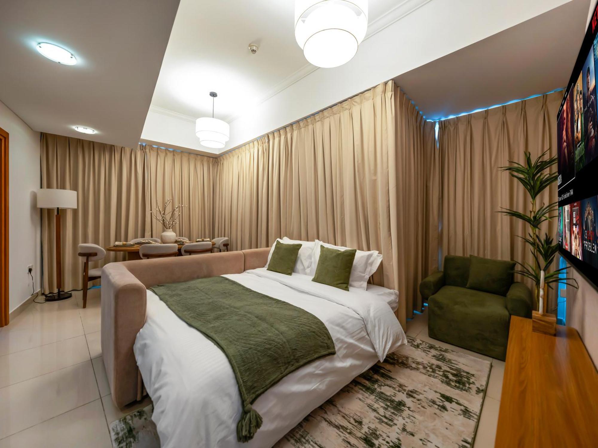 Apartment Sensational Direct Sea, Ain View And Palm Jumeirah In Marina