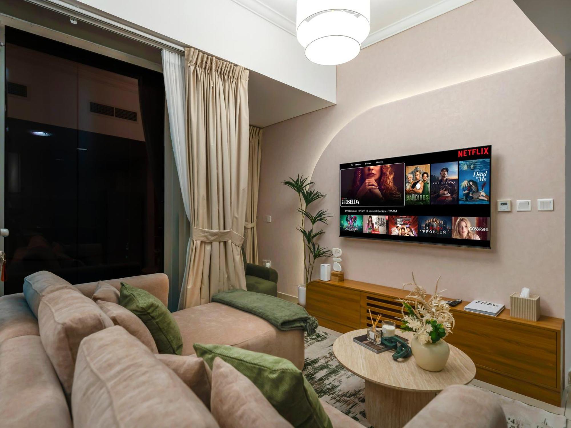 Sensational Direct Sea, Ain View And Palm Jumeirah In Marina Apartment